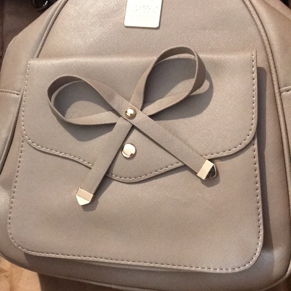 3 piece set backpack with photo/card holder and bag - Picture 2 of 5